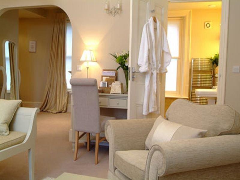 The Bell Hotel ساندويتش المظهر الخارجي الصورة